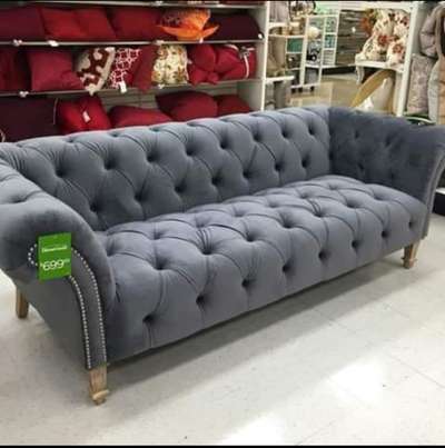 *Chesterfield beautiful design sofa *
Hello
For sofa repair service or any furniture service,
Like:-Make new Sofa and any carpenter work,
contact woodsstuff