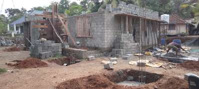 column shuttering progressing @ kumplapoika pathanamthitta project