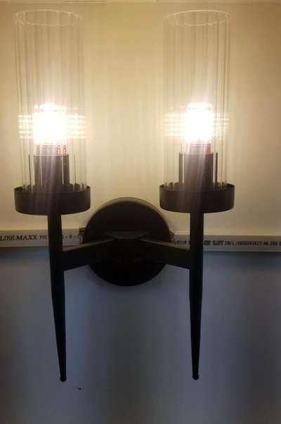 imported wall lamp black 
only on 2000/- 
direct sale