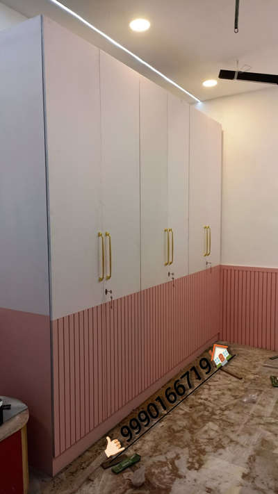 #Almirah  #WoodenAlmira  #almirahdesigner  #almirahdesigner  #almirahwork