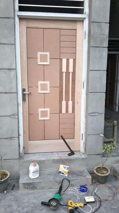 #singledoor