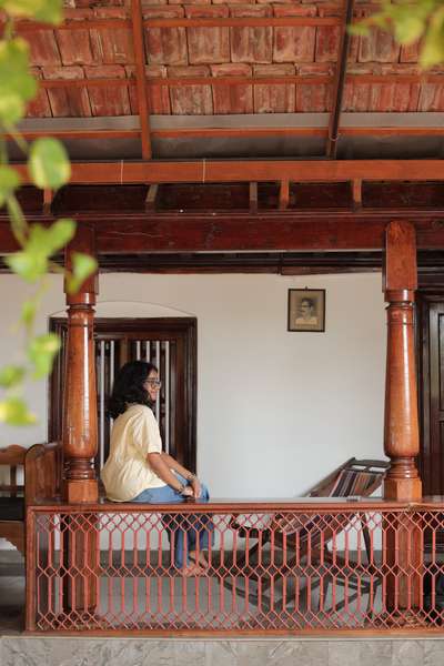 Traditional Home 🏡 

chittur, Palakkad 

#HouseDesigns  #ElevationHome  #ContemporaryHouse  #HomeDecor  #constructionsite  #CivilEngineer  #Architect  #ClosedKitchen  #OpenKitchnen  #kitchen #dininghall  #sitout #BalconyIdeas  #MasterBedroom  #Bedroom #baywindow  #patio #courtyardhouse  #Workarea  #carporch #sunshade #lintel #concrete #window #FrenchWindows  #toilet #painting #plastering #brick #Homeideas #3bhk #4bhk #TraditionalHouse  #Gate #compoundwall #Door #wardrobe #ceiling #RoofingIdeas #parapet #stepdesign #column #beam #foundation #InteriorDesigner