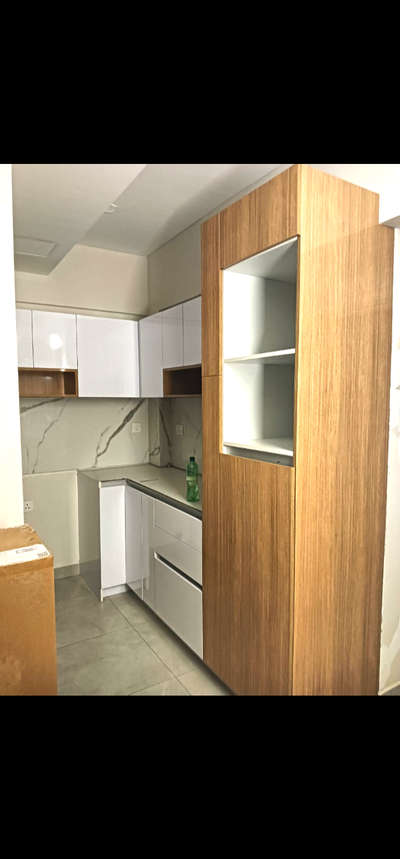 #KitchenCabinet  #ModularKitchen  #KitchenInterior  #smallkitchens