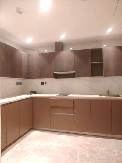 #kitchen cabinets/ modern kitchen / u shaped kitchen