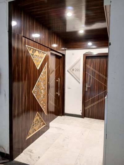 wall Palani wooden door complete work  #4DoorWardrobe  #TeakWoodDoors  #door
 #furnitures  #furniturework  #Carpenter  #LivingRoomCarpets  #ModularKitchen  #modularwardrobe  #Modularfurniture