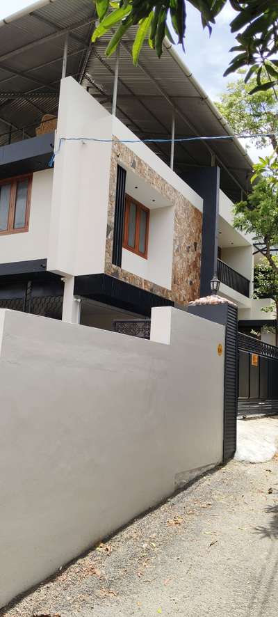 renovation @ trivandrum
vazhuthakadu 
 #HouseRenovation  #KitchenRenovation  #4BHKPlans #40houseplan #40LakhHouse  #2500sqftHouse  #3000sqftHouse