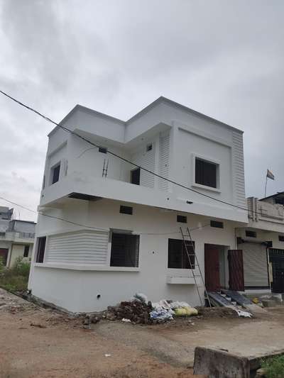 500 sqft House planning & Construction Execution Work Done in Bareli Madhya Pradesh India 

client -Mr Hement vyas 
Detail- 25x20 500 sqft 
floors -G+1 
location Bareli Madhya Pradesh 

features -
1 Kitchen 
2Hall 
2Bedroom 
2 Toilets 
1Garage
1 Large Balcony 

 #SmallRoom #SmallBalcony #SmallBudgetRenovation #smalltempale #smalldrawingroominterior #smallhousedesign #SmallKitchen #SmallHomePlans #SmallBudgetRenovation #small_homeplans #smalloffice