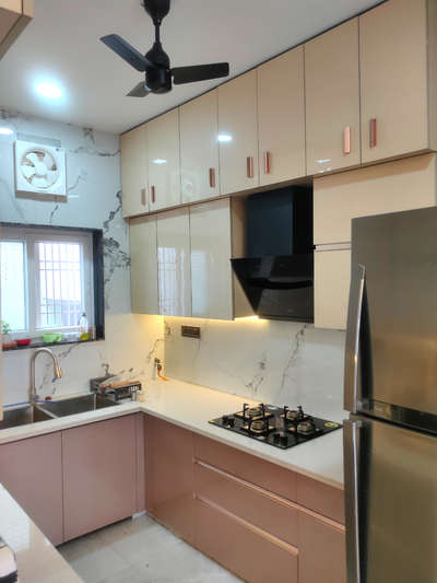 Kitchen class apart🤞🏻
 #tyagiconstructions  #KitchenIdeas  #KitchenCabinet  #KitchenRenovation  #ModularKitchen  #OpenKitchnen  #KitchenLighting