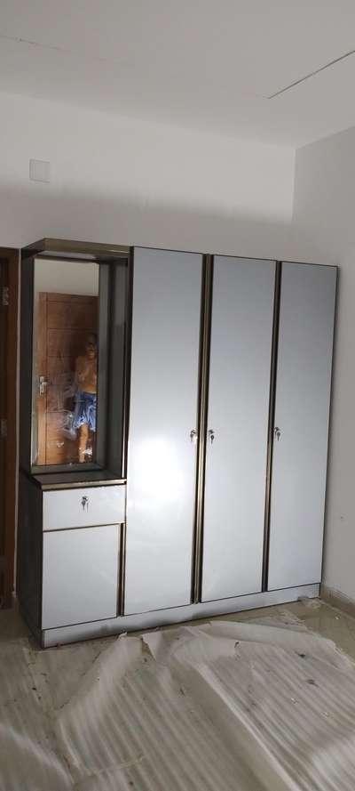 aluminiyam  #4DoorWardrobe  #walldrobe