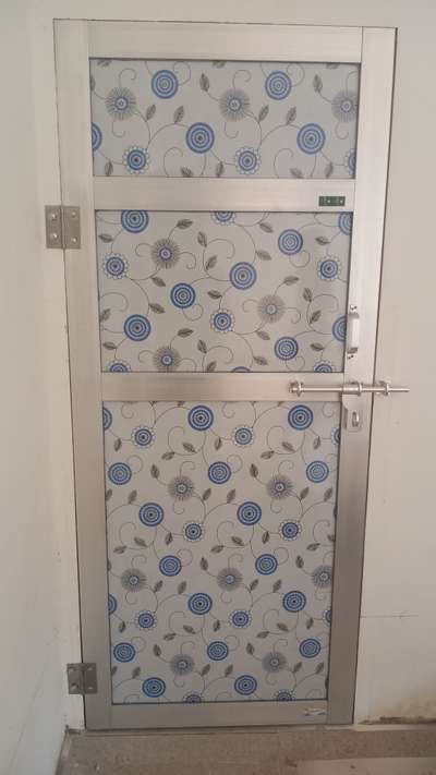 *Aluminium toilet ghet*
alu doors and windows