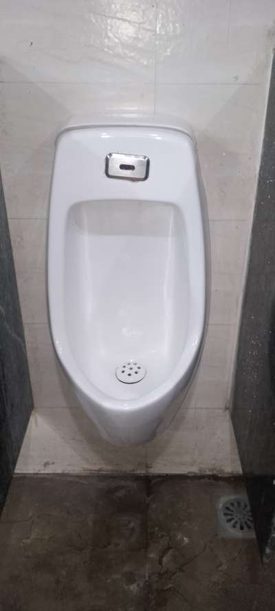 #BathroomDesigns  # urinal
