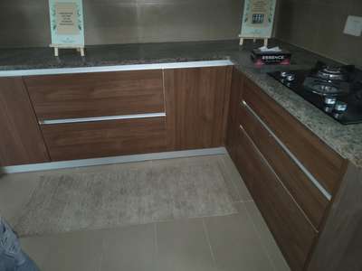 Waterproof Modular Kitchen in very newly designs.... customised also available in very reasonable price💯
best offer also available🤩
#GuranteedWaterProof💯
जल्दी आए जल्दी पाए💃