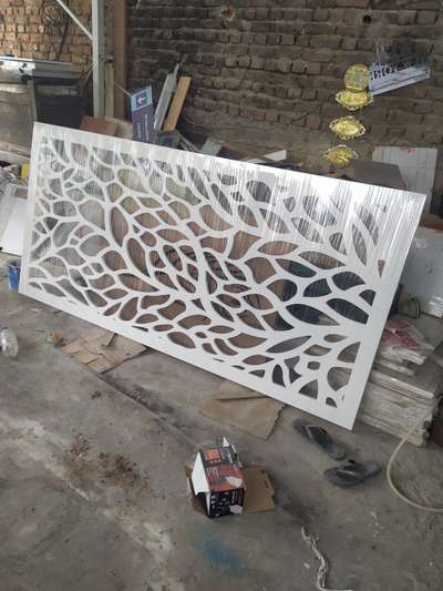 CNC cating 2600 par seet MDF board ki secterr 9 Noida  dijain febiic