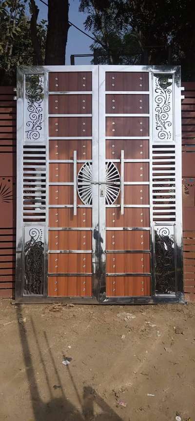 SS gate material 304 all location in Delhi  contact 
7065702283