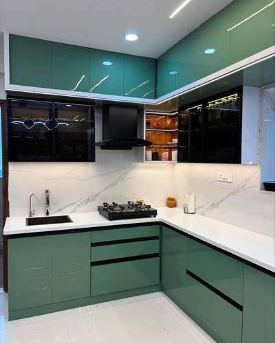 #LShapeKitchen 👈 MR+💚 MARINO MICA FINISH  WORK