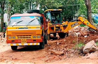 JCB work...കെട്ടിടം പൊളിച്ചുമാറ്റുന്നതിനും സമീപിക്കുക 
cont ! Arun Gs 
97 45 79 08 09