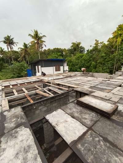 Main slab shuttering work on progress