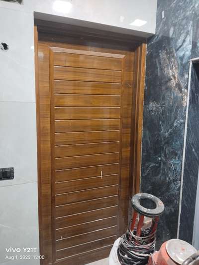 PU Polish Works 
labour rate -200/sqft
With Material -400/sqft
