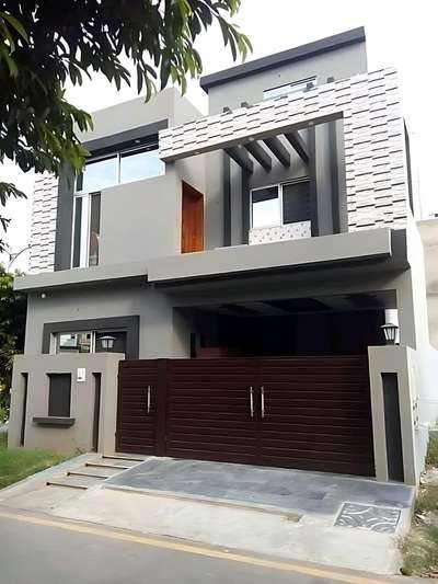 2400 Sqft House Design ✨#ElevationHome  #ElevationDesign  #freehouseplans  #HouseDesigns  #veed  #KeralaStyleHouse  #ContemporaryHouse  #Architect  #architecturedesigns  #followback  #viralkolo  #koloapp  #kolohouse  #kolohome  #kolohomedesign  #kolohomedesign