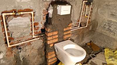 wall hanging WC fitting