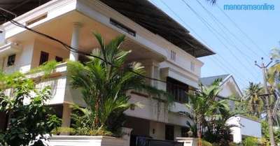 Ahaana Krishna's house  #KeralaStyleHouse #two-story #simpleexterior #simpleinteriors