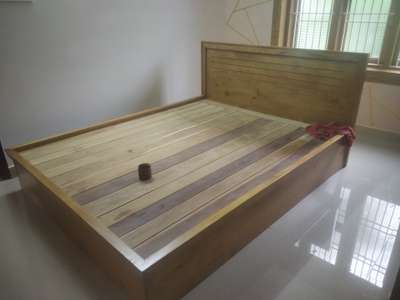 wooden cot