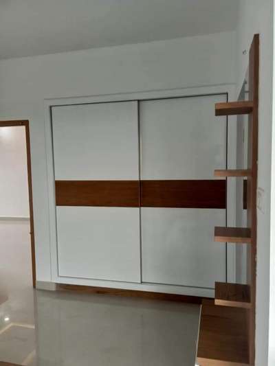 sliding wardrobe
9895106319