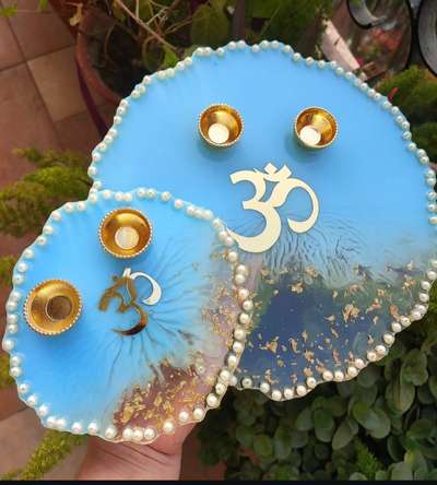 Decor your mandir with beautiful handmade pooja thali.. 😊 
More designs on the way ...
#resinart  #resin