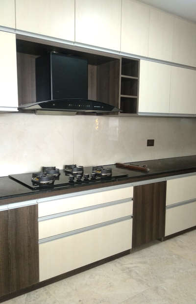 Kitchen cabinet