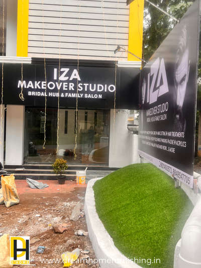 Clint : IZA MAKEOVER STUDIO