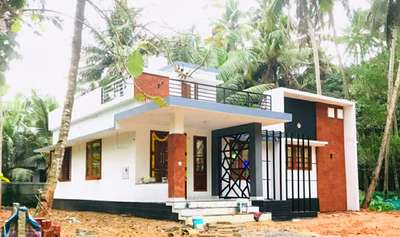 #KeralaStyleHouse  #keralastyle  #MrHomeKerala  #keralahomeplans 
completed project
1049 sqft
client:Mr sreelal
location :kayamkulam
mob :9745174195