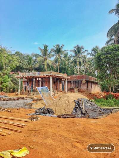 muthuvara site 🏡
.
.
.
.
.
.
.
.
#homeconstruction  #ContemporaryHouse  #60LakhHouse  #HouseConstruction  #Thrissur  #geohabbuilders #koło  #trendingdesign