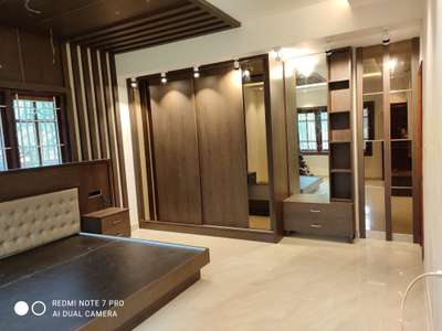 #InteriorDesigner  #Architectural&Interior  #interiordesignerkerala  #interiordesigntrivandrum  #BedroomDesigns  #ModernBedMaking  #dressingunit  #WardrobeDesigns