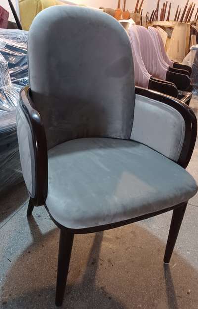 #fromthefactory  #DiningChairs  #bespokefurniture  #delhiinteriors  #gurgaonhomes