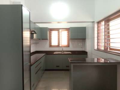 client:Mr Sajeesh
location:: Anjarakkandy
 #freesia interiors
 #ModularKitchen 
 #Kannur