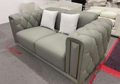 call 7909473657 for 
classic sofa