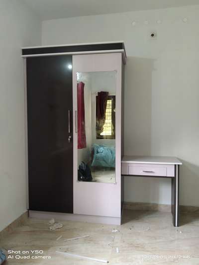 #simple wardrobe and table and drow