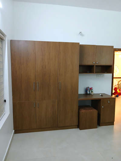 #WardrobeIdeas #WardrobeDesigns #5DoorWardrobe #Cabinet  #wardrobestylist #DressingTable