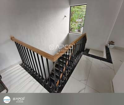 METAL AND WOOD HANDRAIL

 #handrailwork #handrailworksinkerala