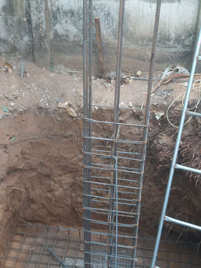 Apartment building, Rebar errection for column pedestal