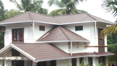 roof tile worke