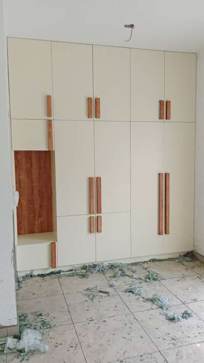 bedroom wardrobe 
Elite Builders