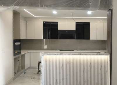 A modular kitchen delivered in Gurgaon 
Call us for interior design and consultation 
  #InteriorDesigner  #Architect  #FloorPlans  #3d  #FlooriTiles  #LUXURY_INTERIOR  #LivingRoomTVCabinet  #FalseCeiling  #TexturePainting