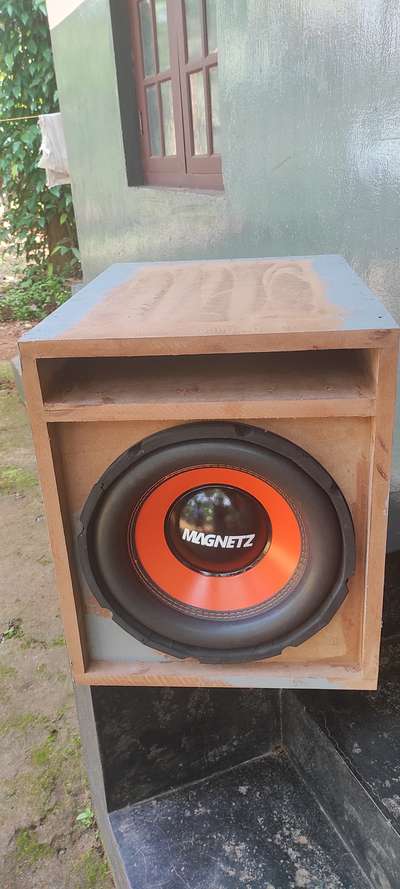 # Sub woofer box