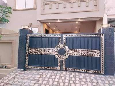 main gait garden jali satter raling jali all fabrication work

 #fabrication_work  #maingate  #irondoors 
farnichar #ModularKitchen #Carpenter #DoubleDoor #flasdoor #Wooden Windows