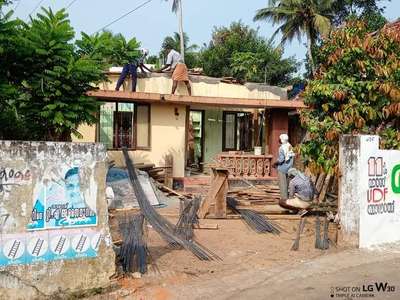 പയ കോൺക്രീറ്റിംങ്ങ് പൊളിച്ച് പുതിയ വാർക്കൽ