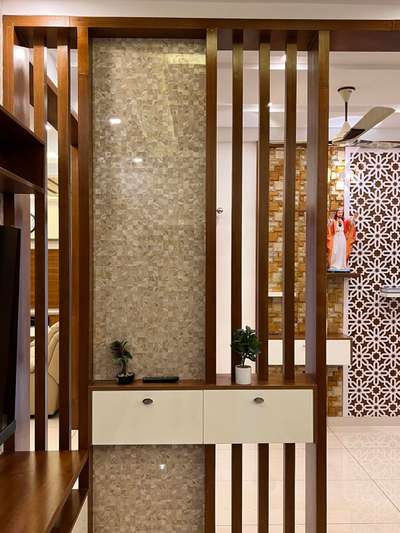 #InteriorDesigner #HomeDecor #partitiondesign #interiordesignerkerala #partition_shelves