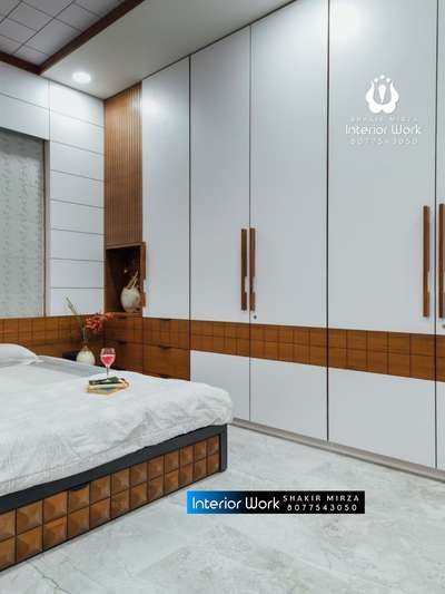 #LargeKitchen #ModularKitchen #KitchenInterior #OpenKitchnen #pantry #inotechkitchen #wadrobedesign #SlidingDoorWardrobe #tvunitdesign #modularTvunits #MasterBedroom #wallpanelling #DressingTable #All_furnitures_work_karane_ka_liye_contact_kare_90279 57097