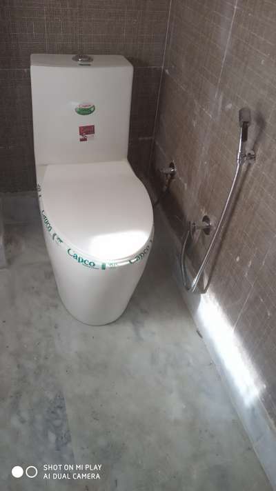 jisko plumber chahiye col kare
9650856397