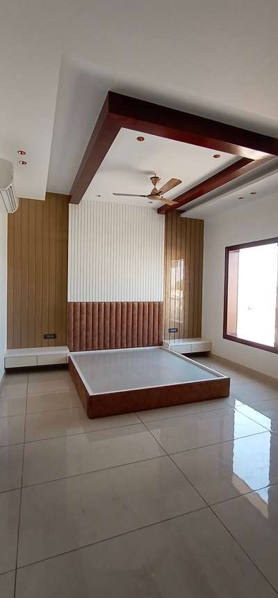 bed wall and ceiling 3 in 1 design 
price 1 lakh with material  #MasterBedroom  #WoodenCeiling  #BedroomDecor  #BedroomDesigns
